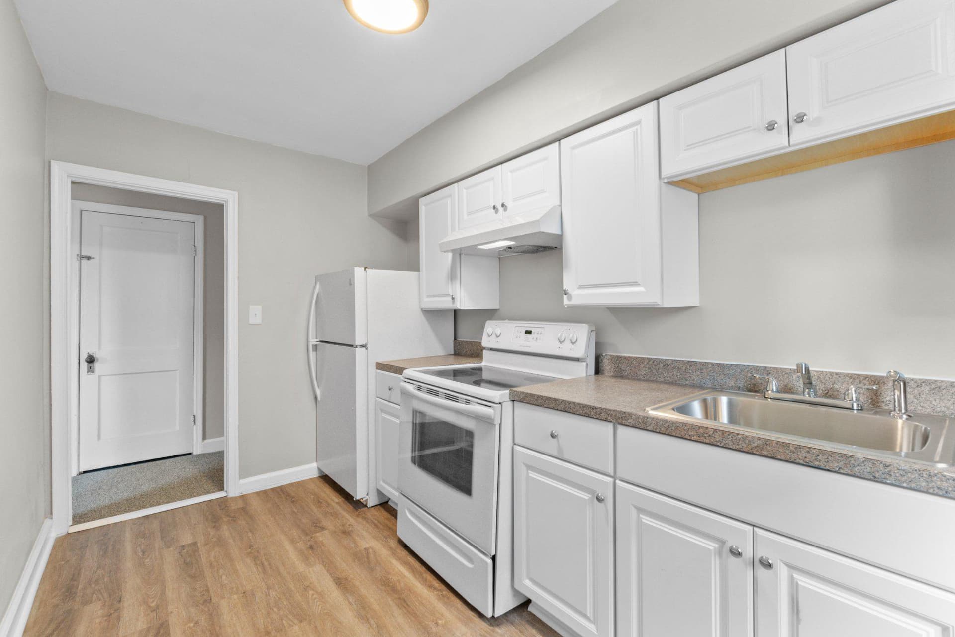 617 Delaware Avenue photo 8