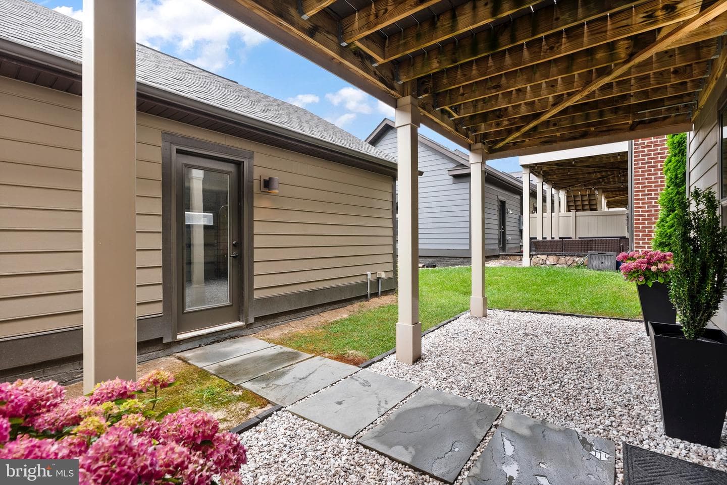 418 Redbridge Street photo 32