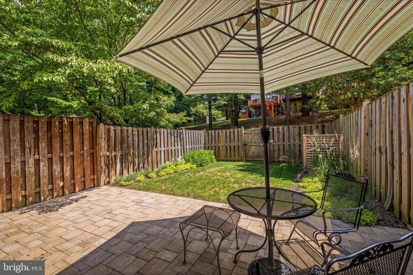 625 Lavenham Court photo 22