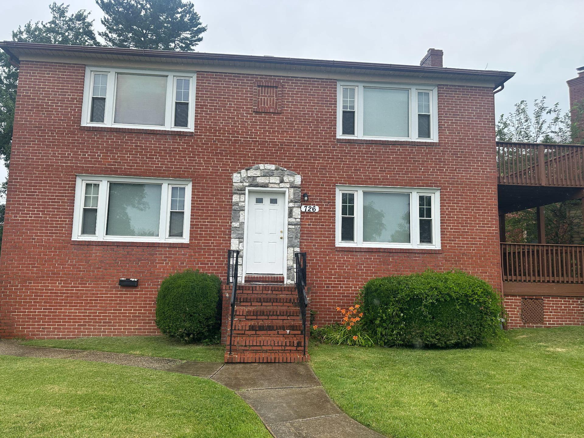 726 Martin Drive photo 2