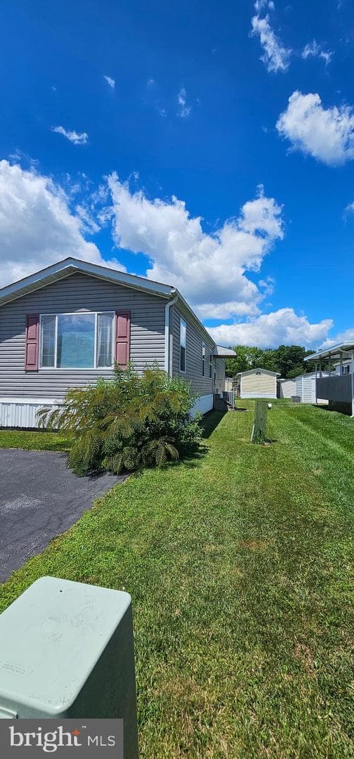 110 Roundup Road photo 17