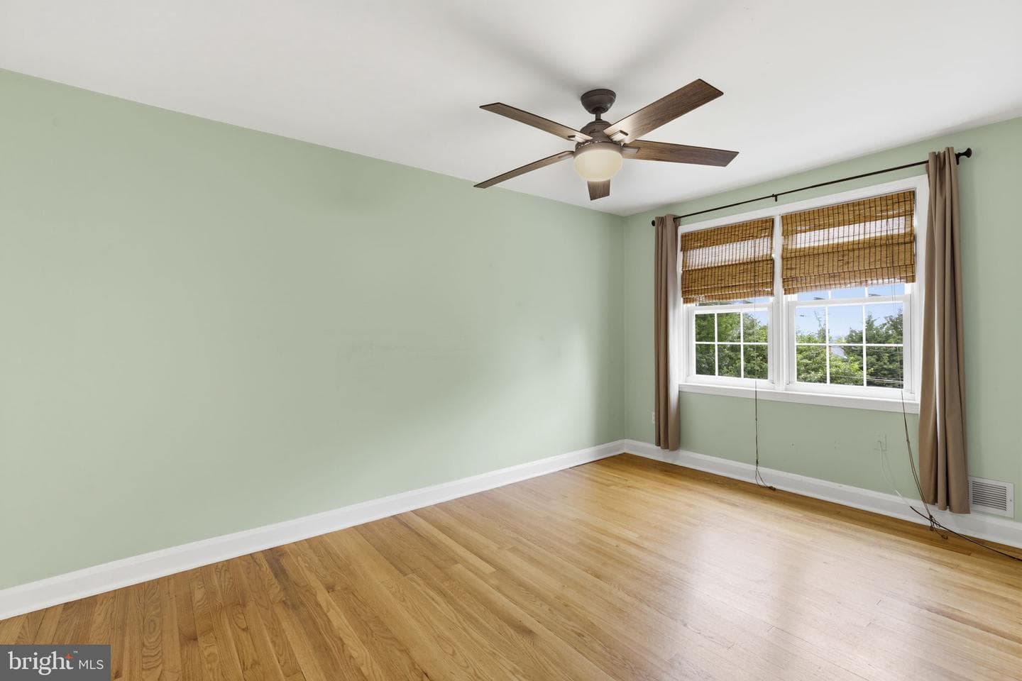 1587 Doxbury Road photo 13