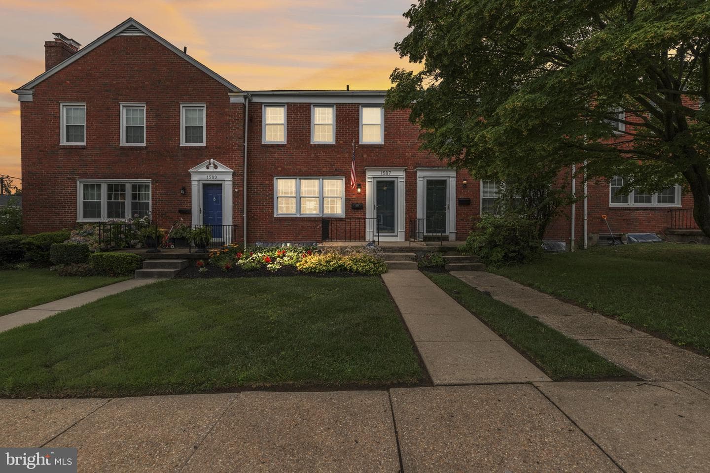 1587 Doxbury Road photo 25