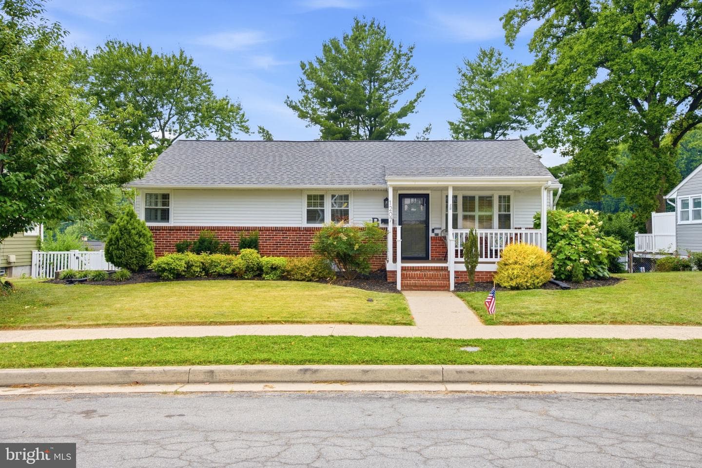 1207 McCurley Avenue photo 1
