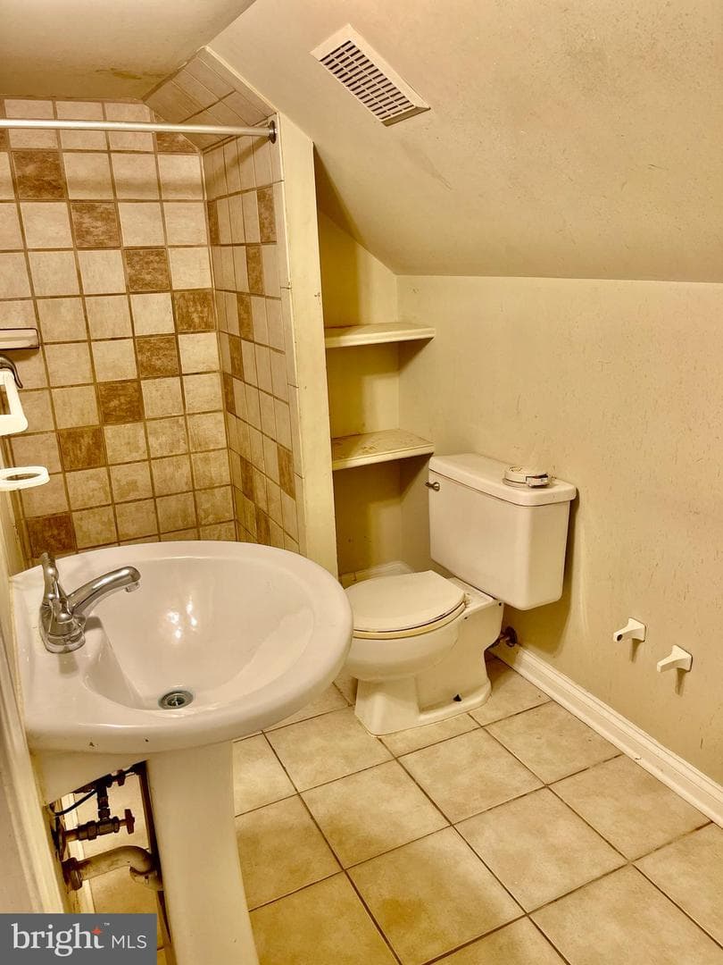 10 Avenal Road photo 19