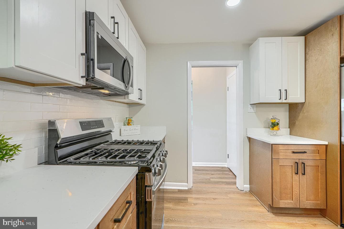 1237 48th Street photo 22