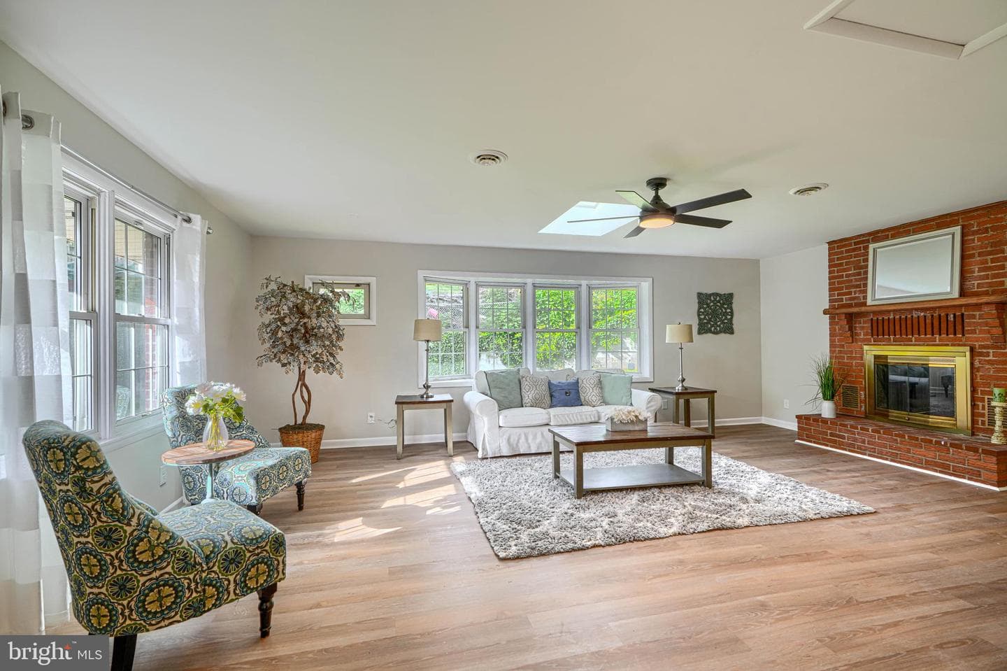 1237 48th Street photo 23