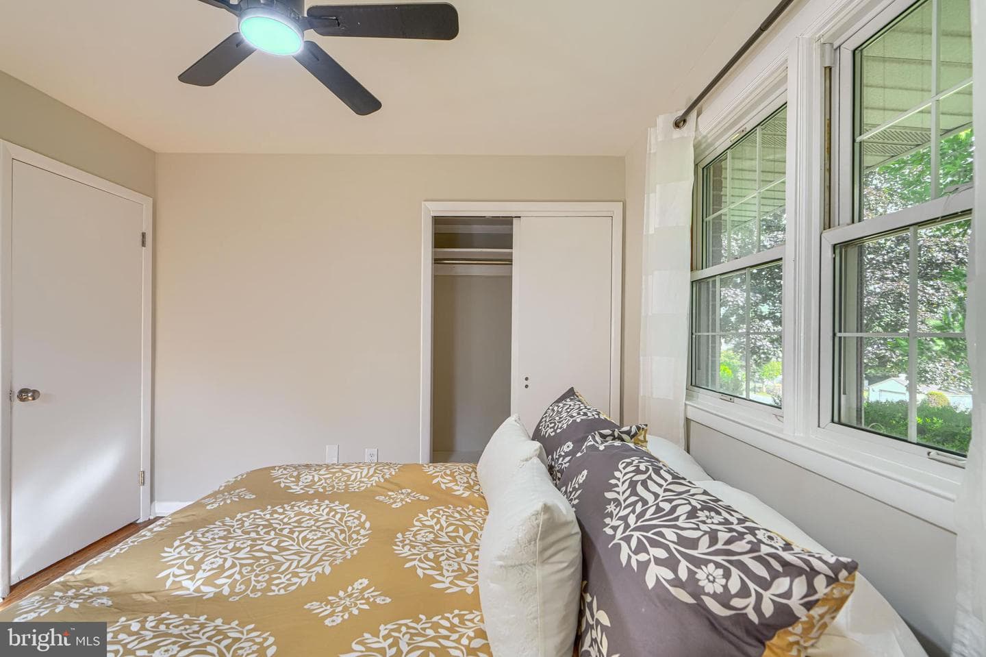 1237 48th Street photo 43