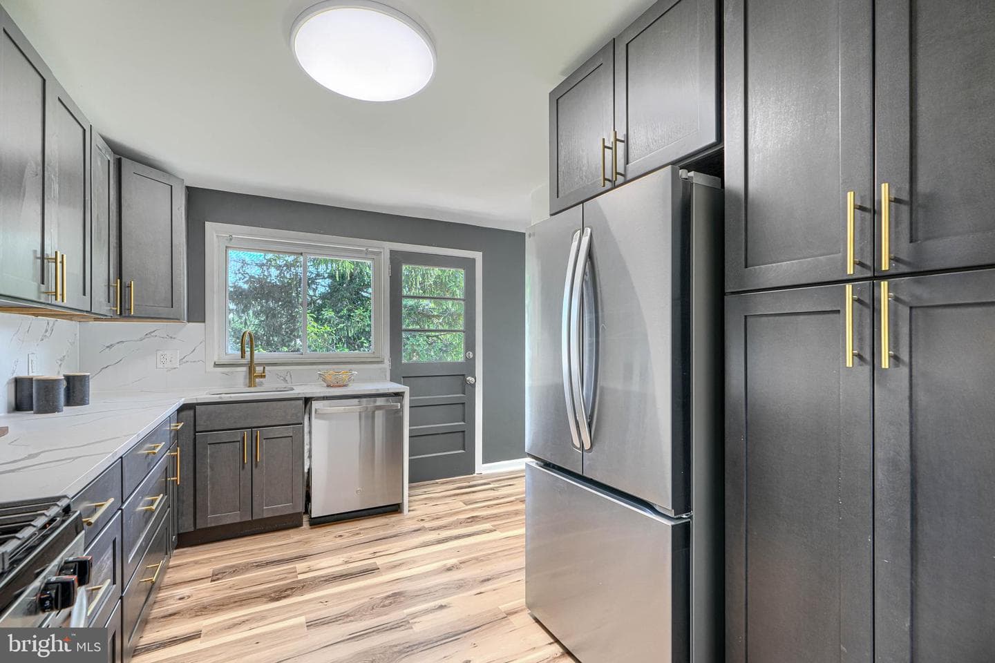 6821 Barnett Road photo 9