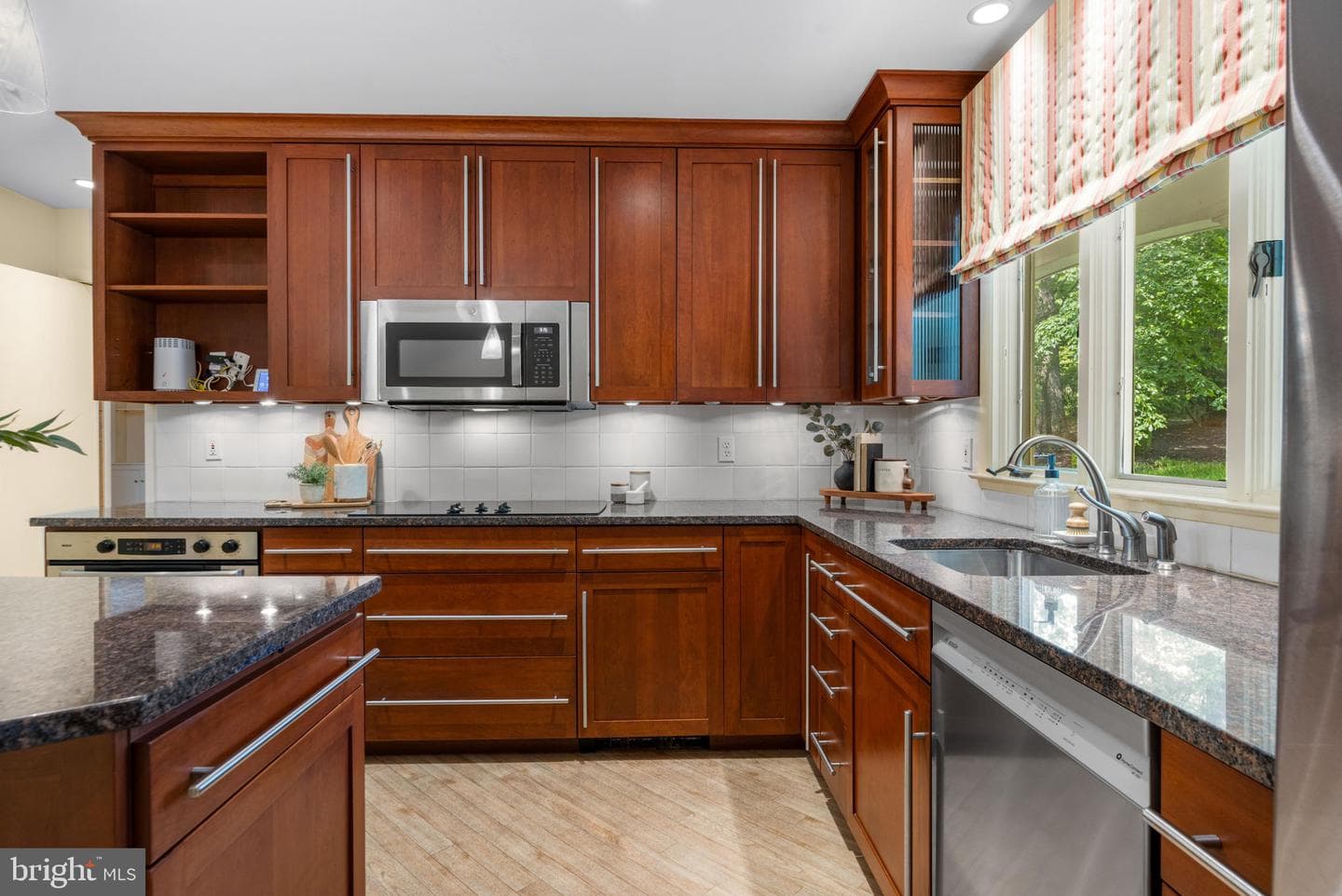 1302 Woodshole Road photo 11