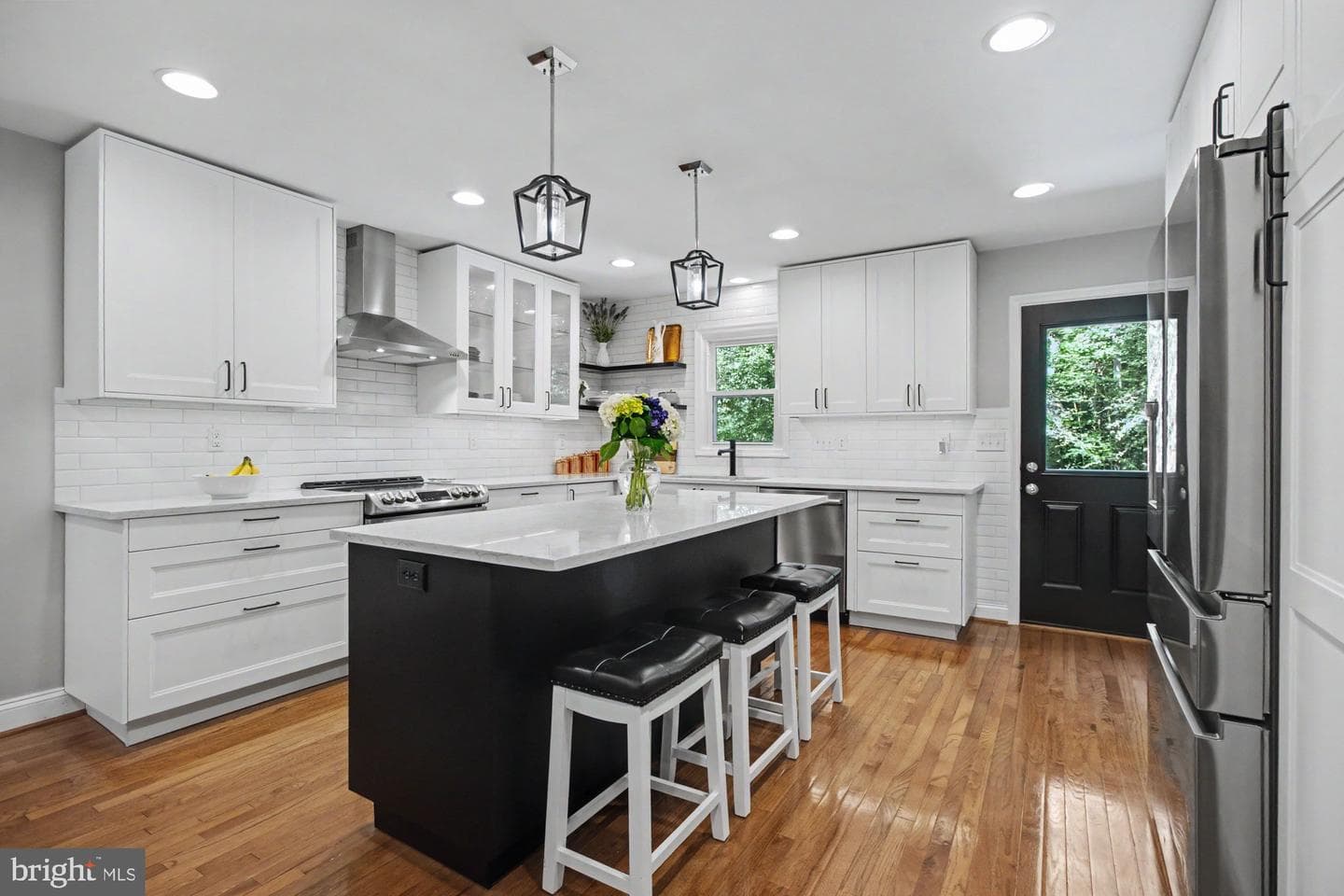 2100 Blue Mount Road photo 18