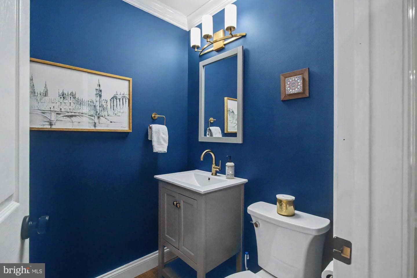 2100 Blue Mount Road photo 27