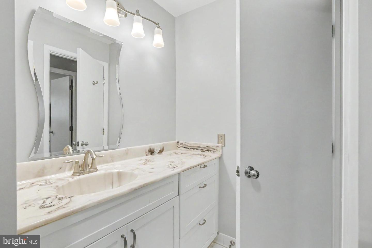 6 Lamplighter Court #6 photo 22