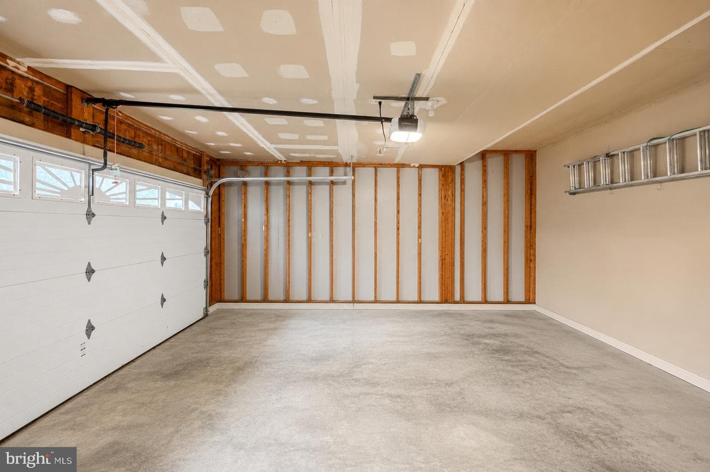 12101 Faulkner Drive photo 32
