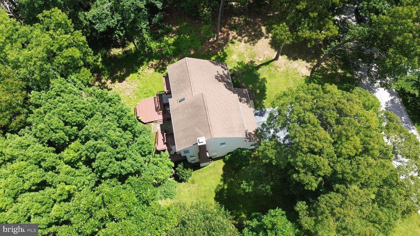 19018 Hunt Pass Court photo 6