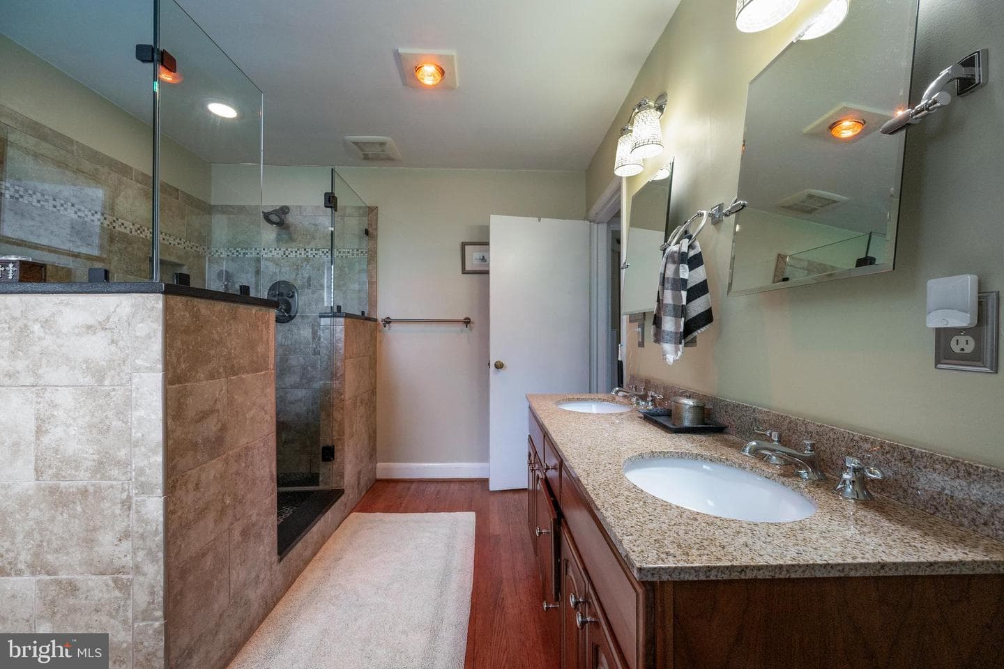 223 Edridge Way photo 27