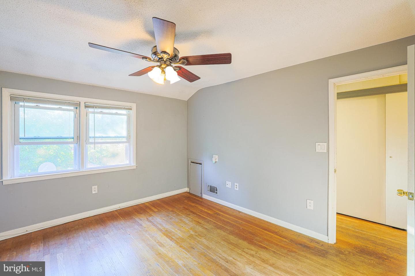 8529 Harris photo 22