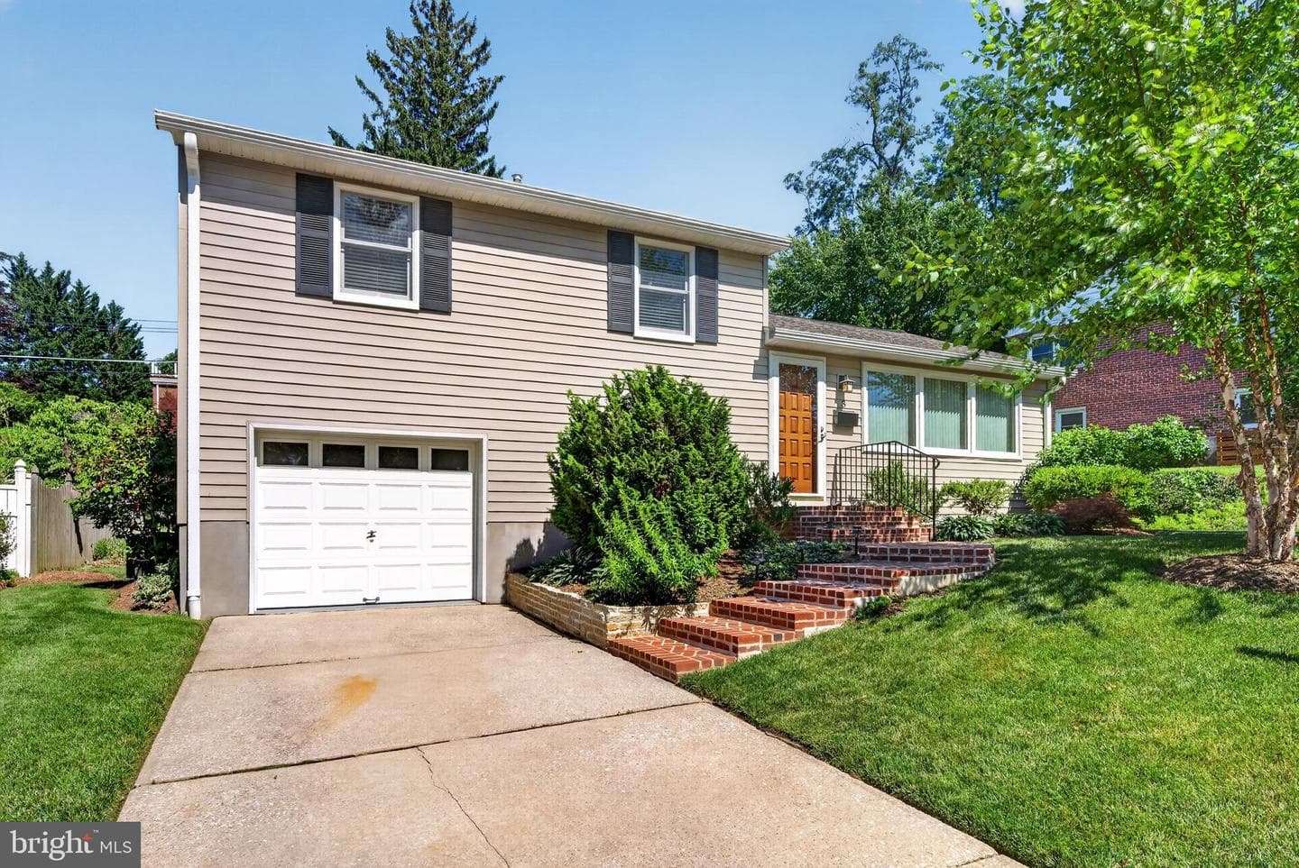 3 N Hilltop Road