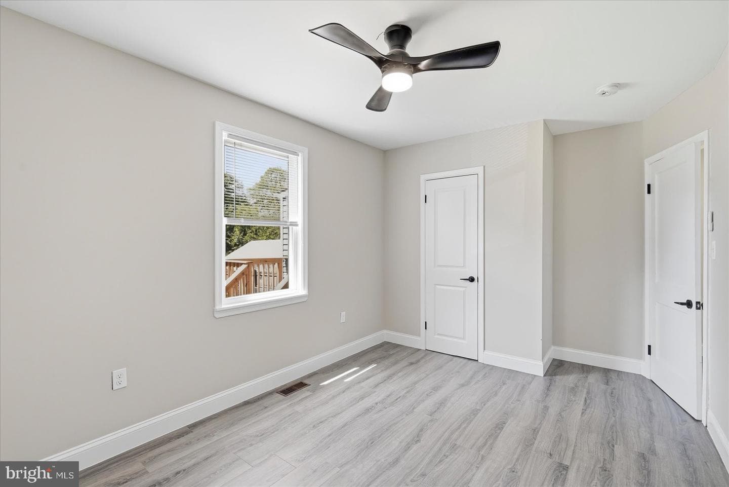 825 Martin Road photo 15