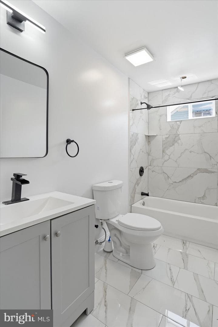 825 Martin Road photo 20