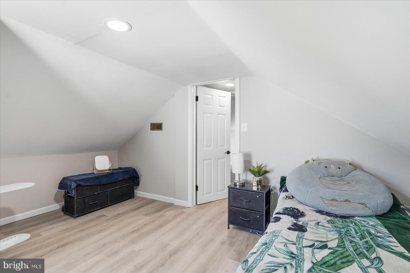 825 Martin Road photo 22