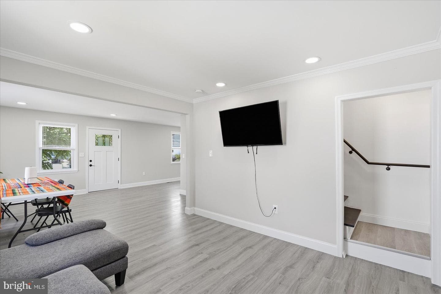 825 Martin Road photo 7