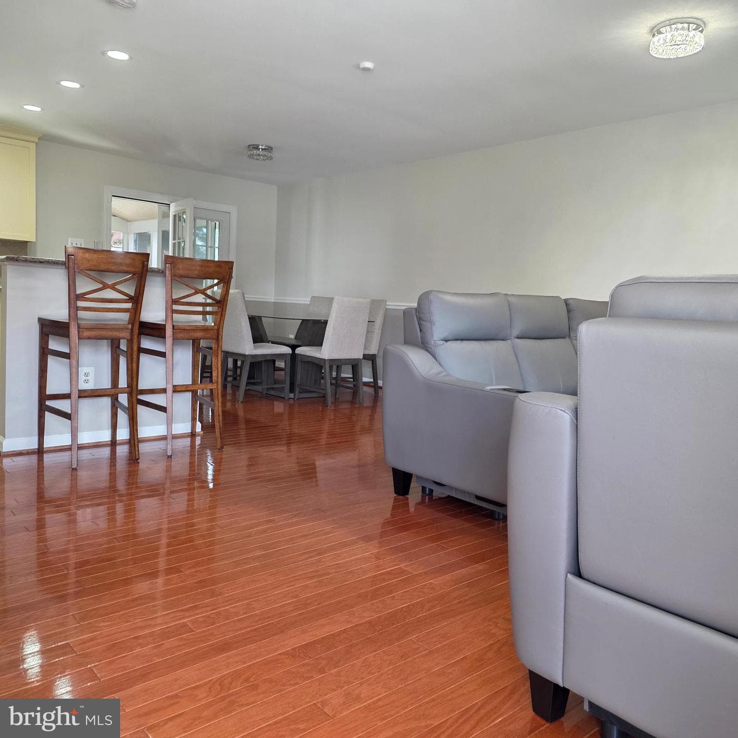8 Treadway Court photo 15