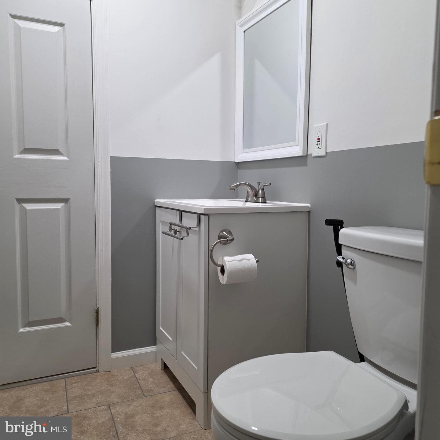 8 Treadway Court photo 43