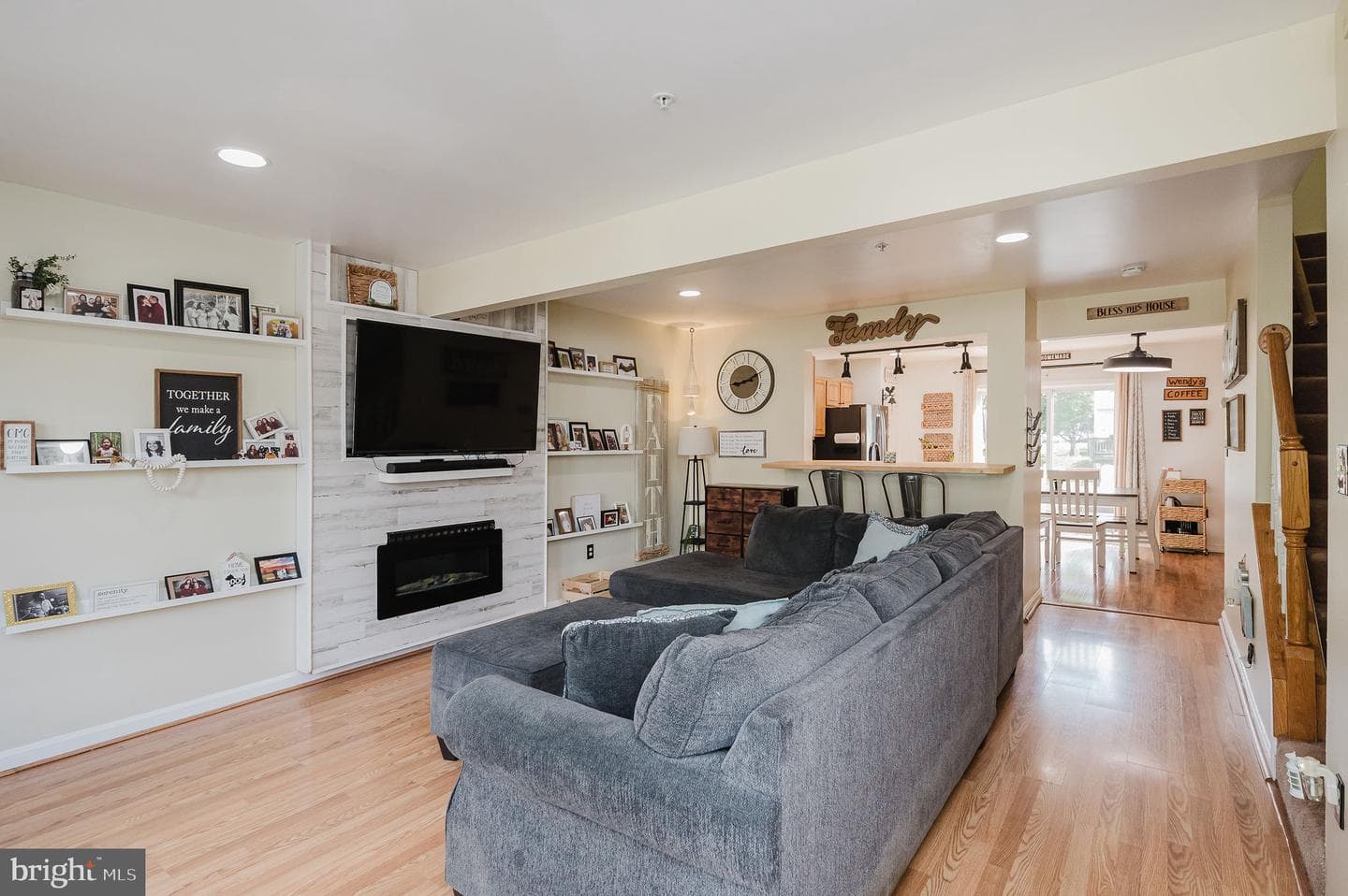 12 White Laurel Court photo 13