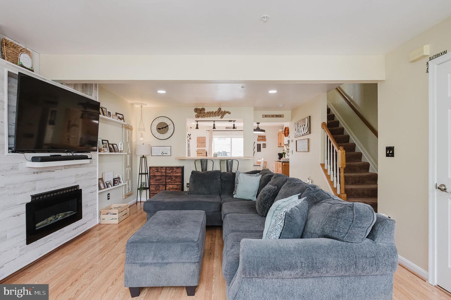 12 White Laurel Court photo 15