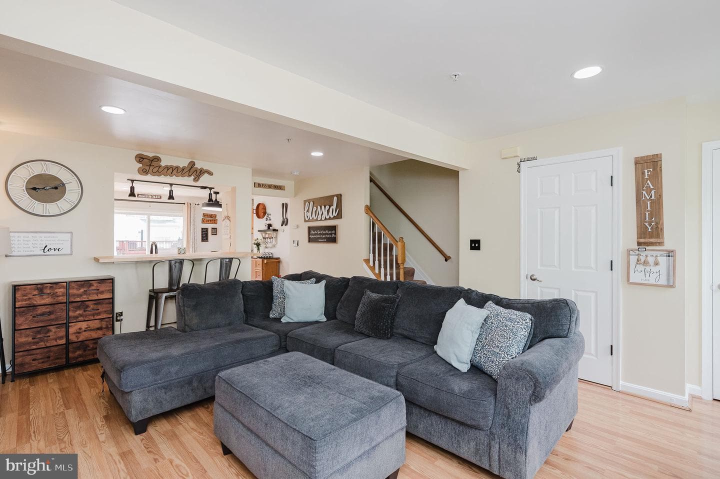 12 White Laurel Court photo 16