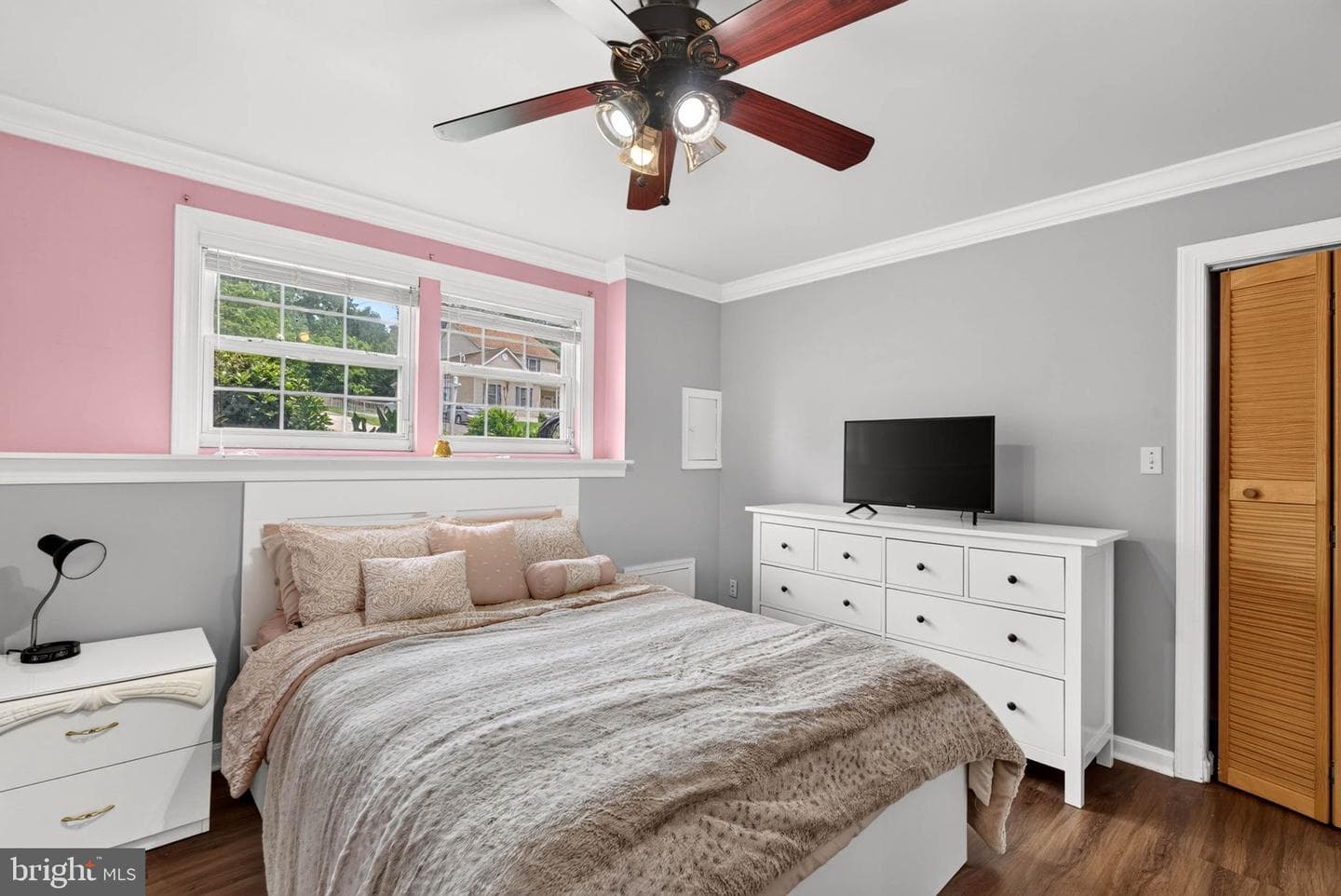 1248 48th Street photo 34