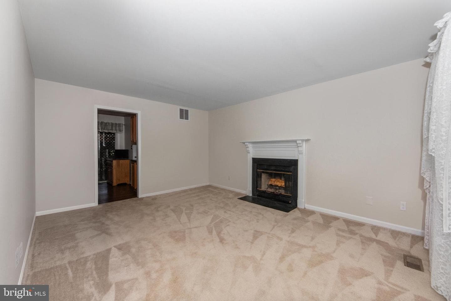 104 3rd Avenue photo 7