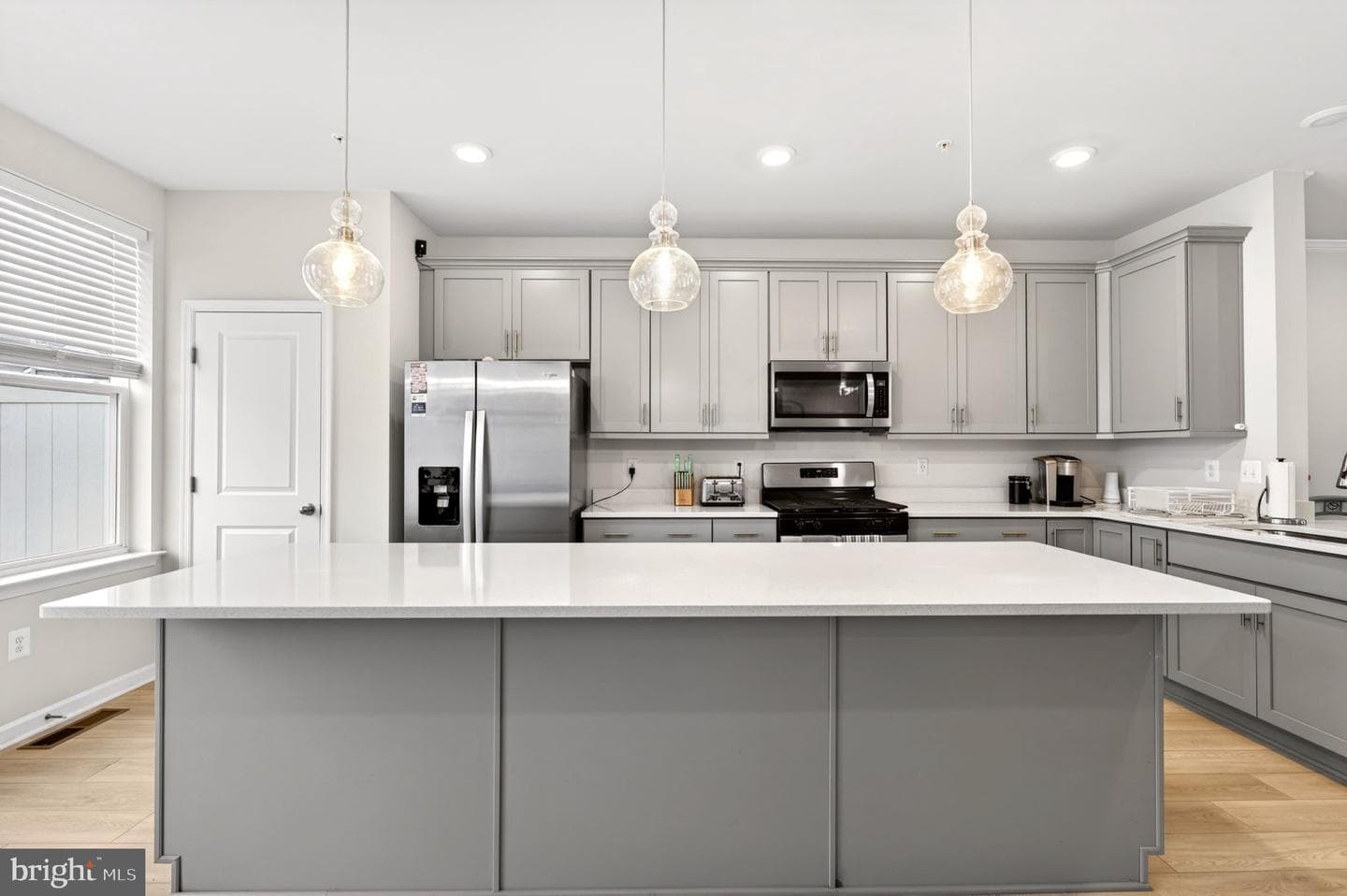 6512 Greenleigh photo 7