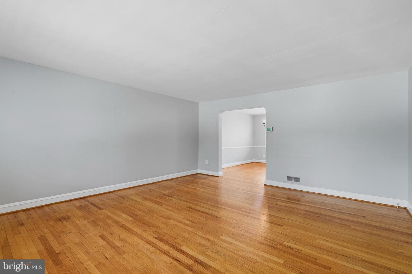 8614 Pleasant Plains photo 5