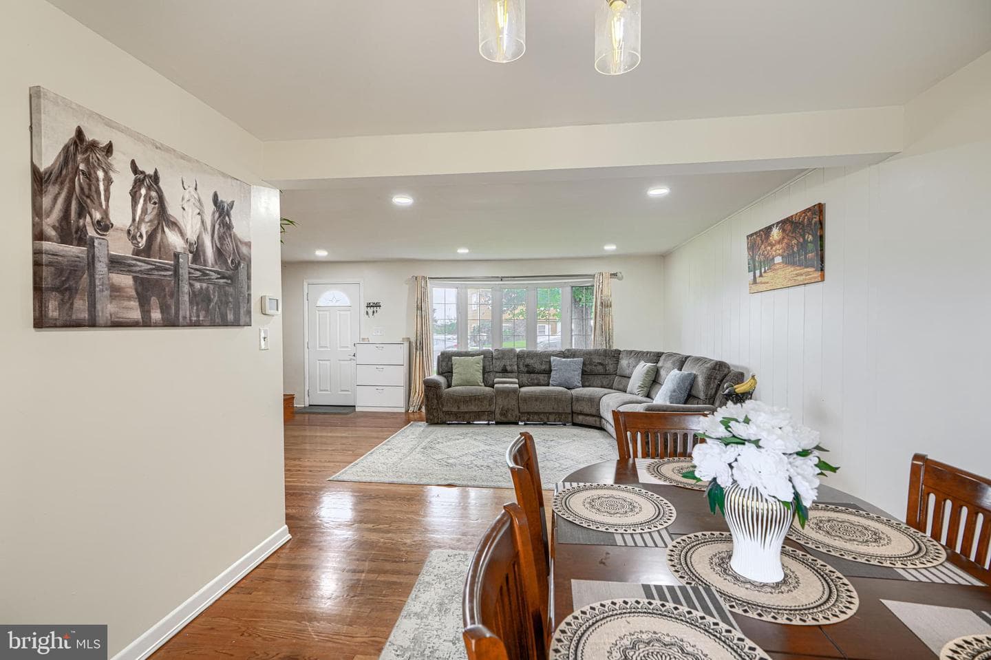 9405 Thornewood Court photo 11