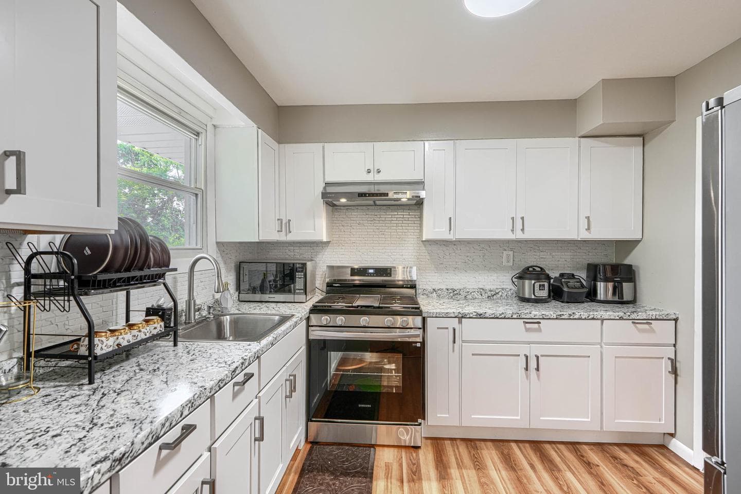 9405 Thornewood Court photo 12