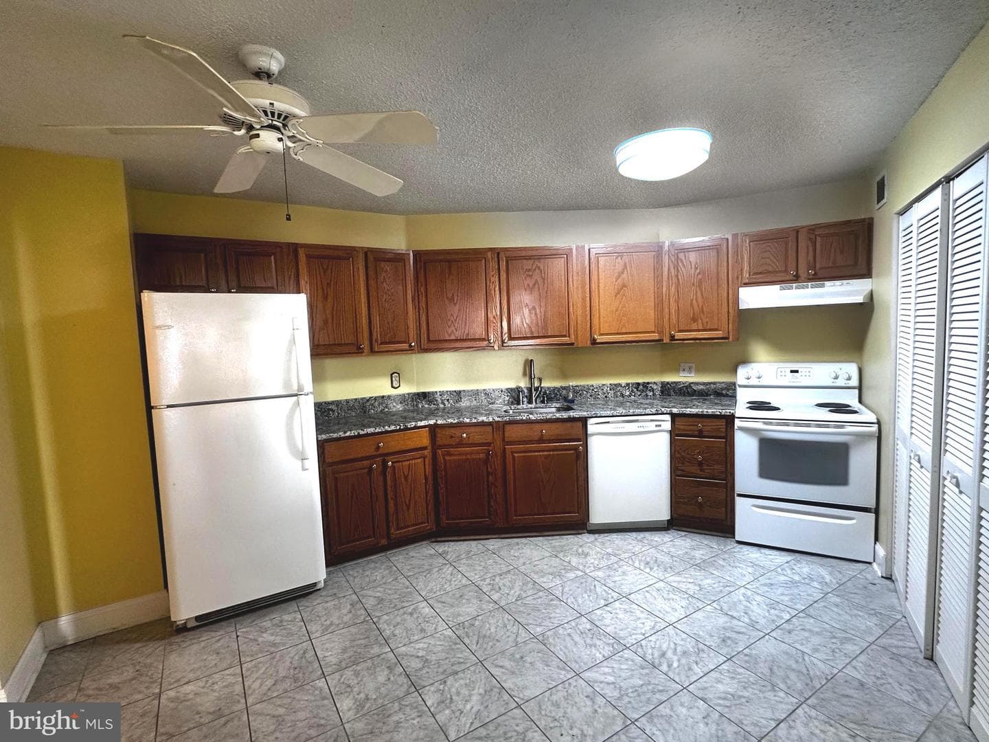205 Joppa Road E #1904 photo 5