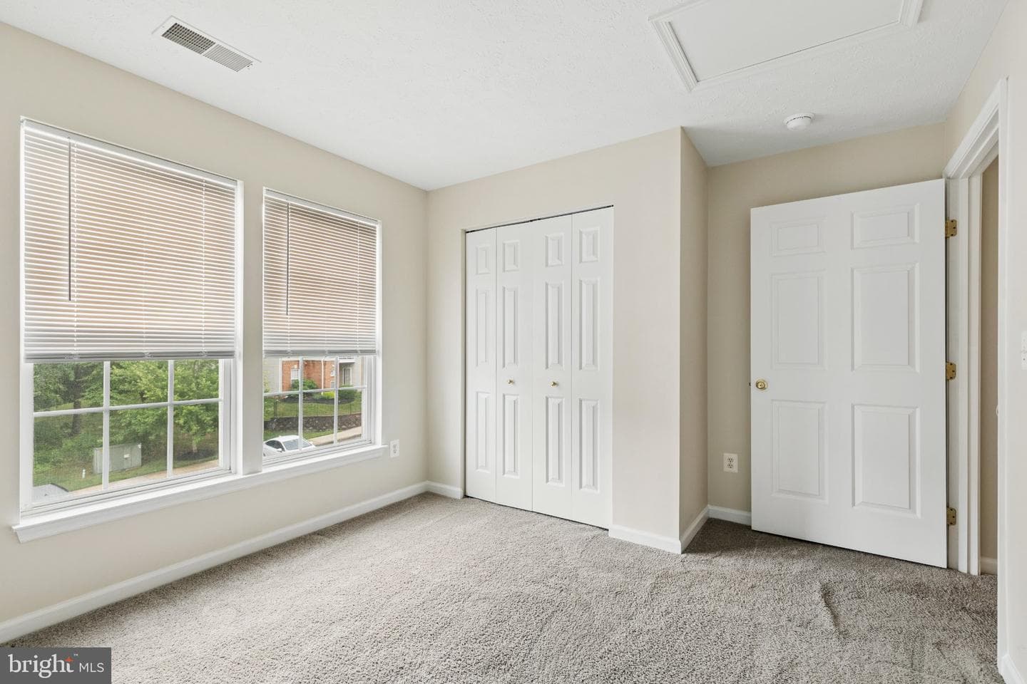 5051 Marchwood Court #6j photo 28