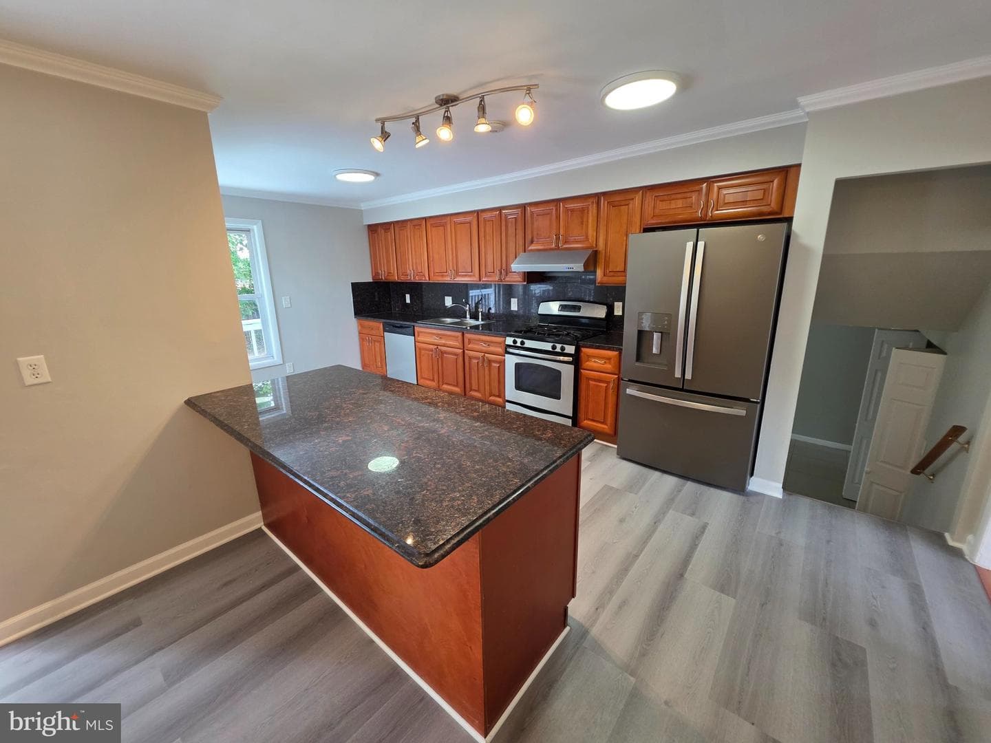 5915 Charnwood Road photo 5