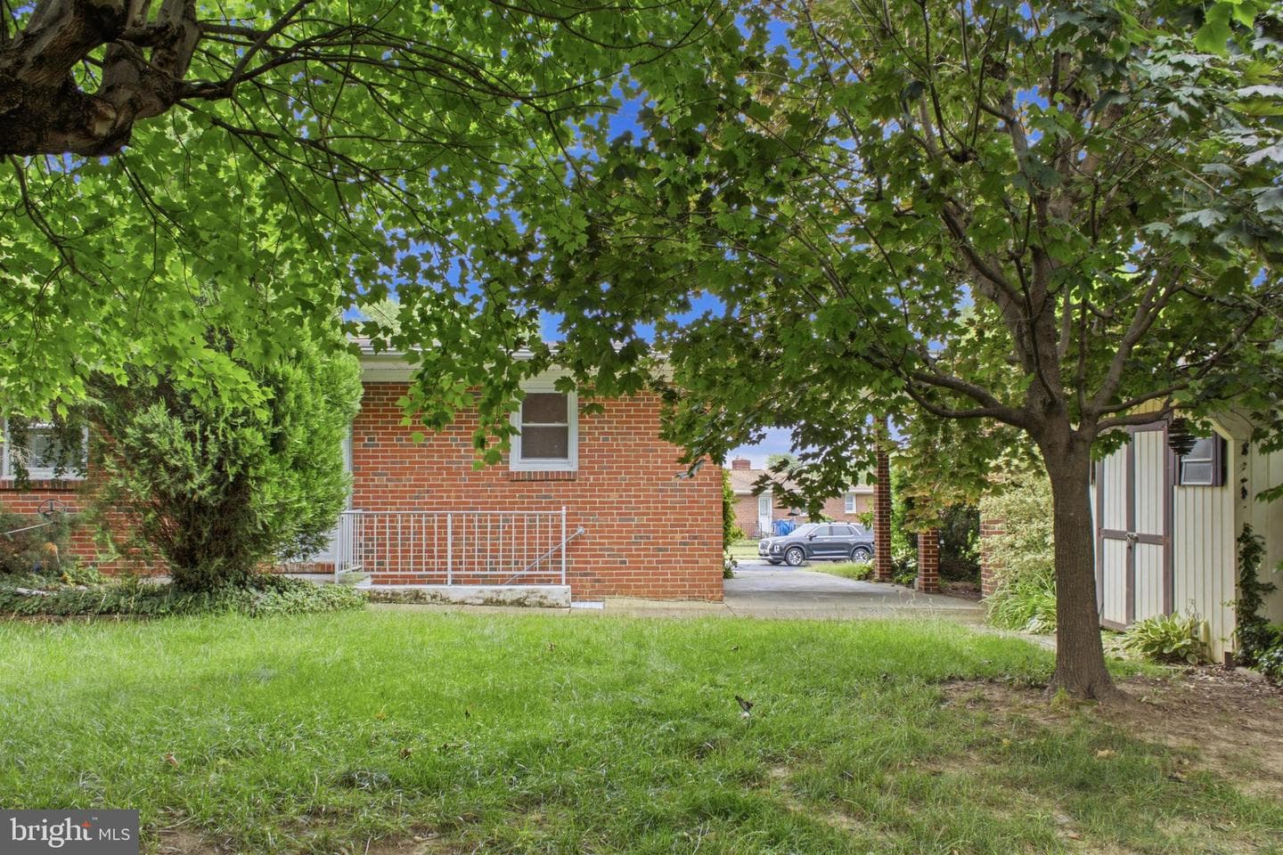8302 Berkfield Road photo 46