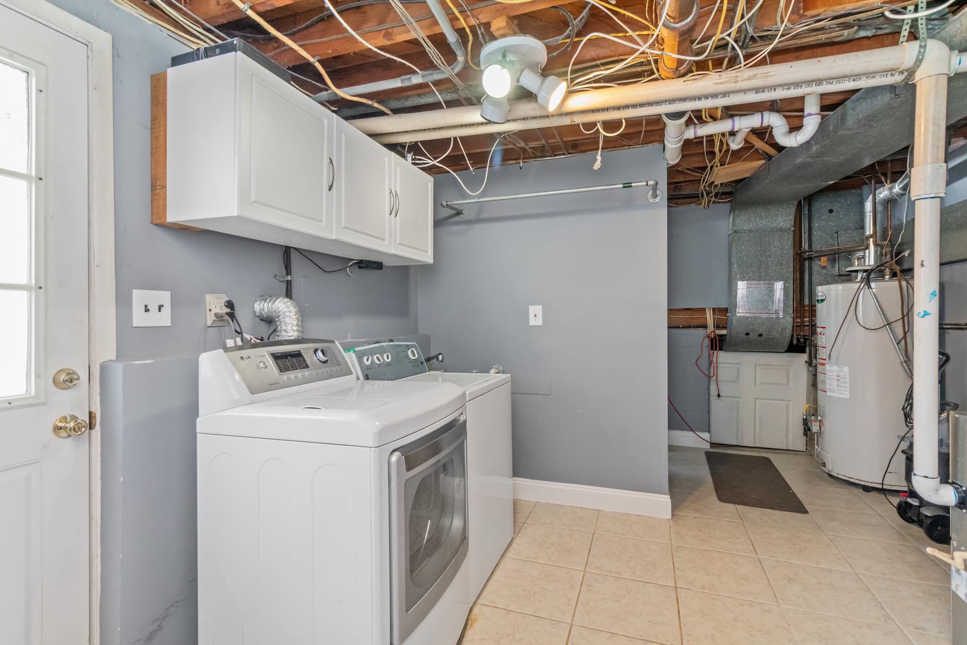 7206 N Charles Street N photo 53