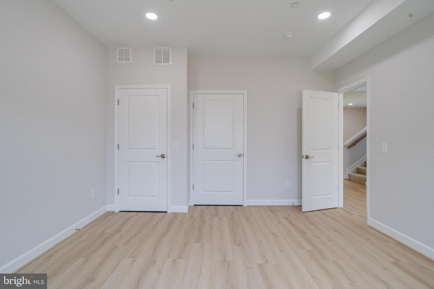 7547 Battle Grove Circle photo 35