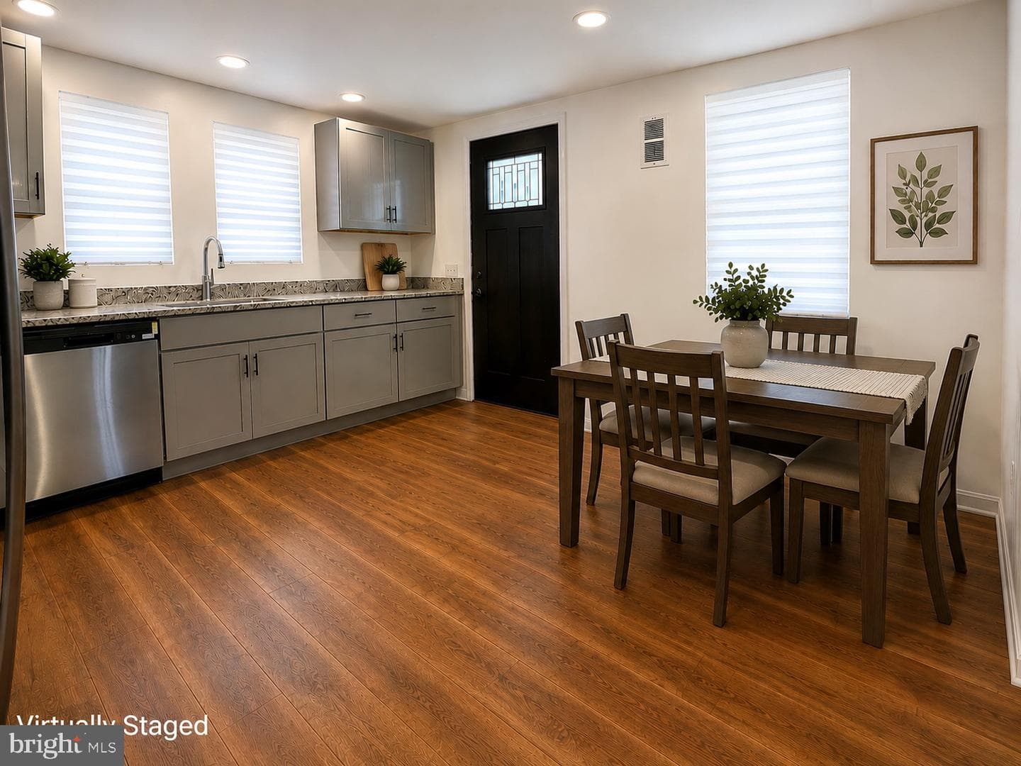 1000 Rosedale photo 29