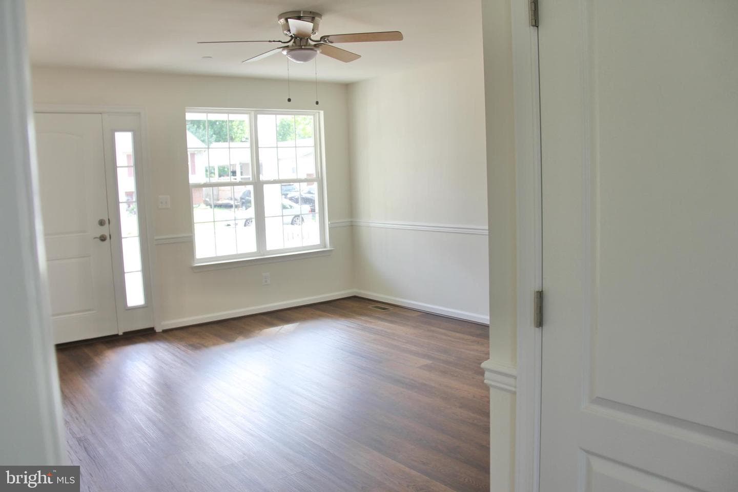 5948 Sunset Avenue photo 4