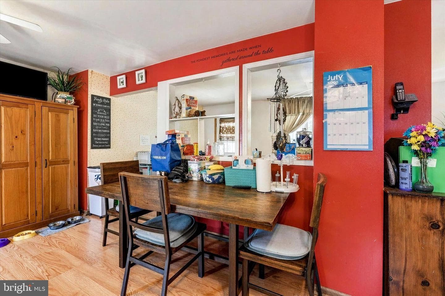 2820 Ross Avenue photo 6