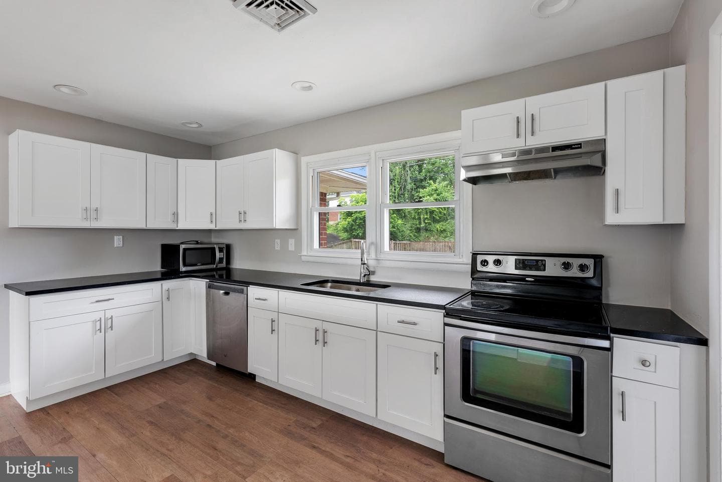 816 Providence Road photo 9