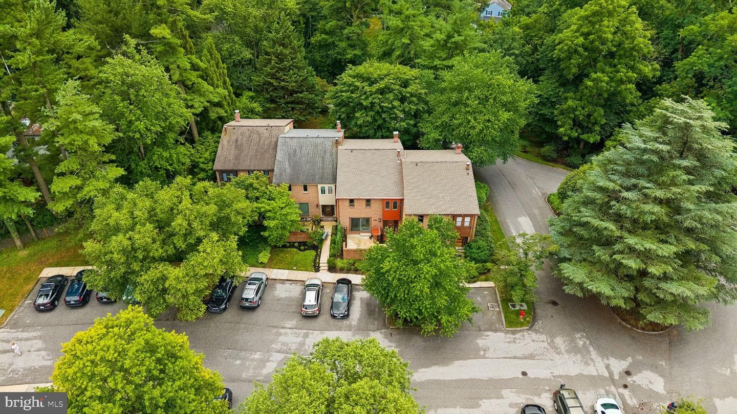 6103 Buckingham Manor Drive photo 4