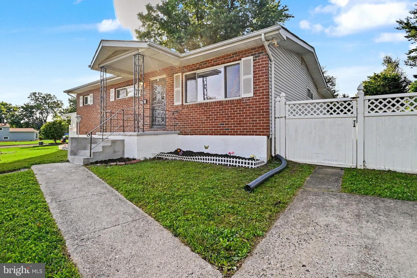 3719 Brentford Road photo 3