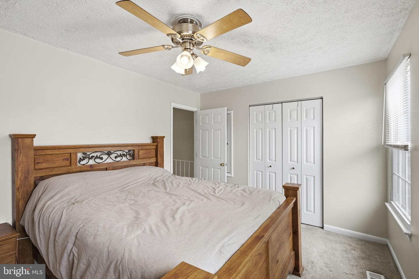 8 London Perry Court photo 17